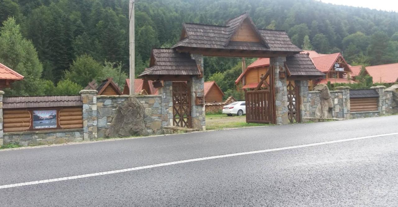 הוילה מיקוליצ'ין Зарінок Карпат מראה חיצוני תמונה